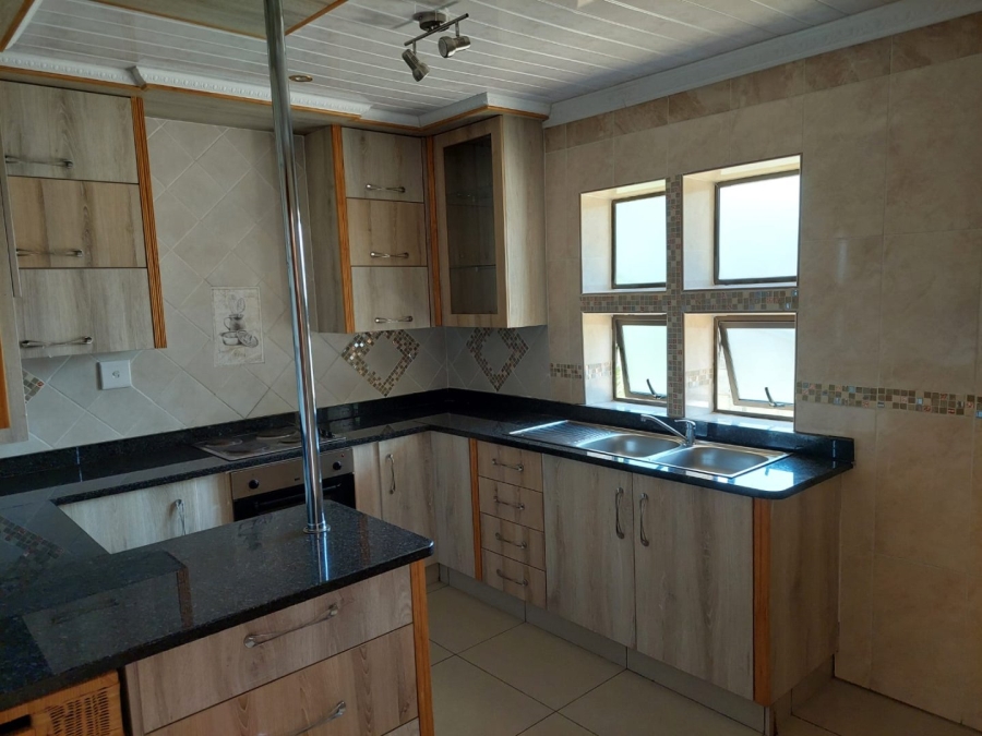 To Let 1 Bedroom Property for Rent in La Hoff North West